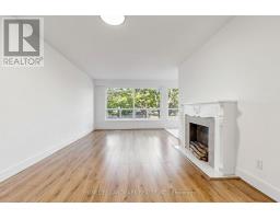 26 Fenside Drive, Toronto, ON M3A2V3 Photo 6
