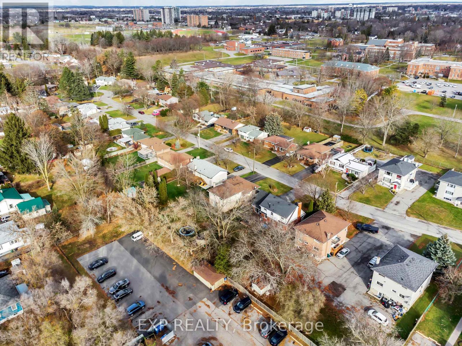 16 APPLEWOOD DRIVE - 50