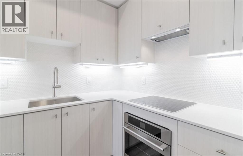 5 WELLINGTON Street S Unit# 1611, Kitchener — photo 2