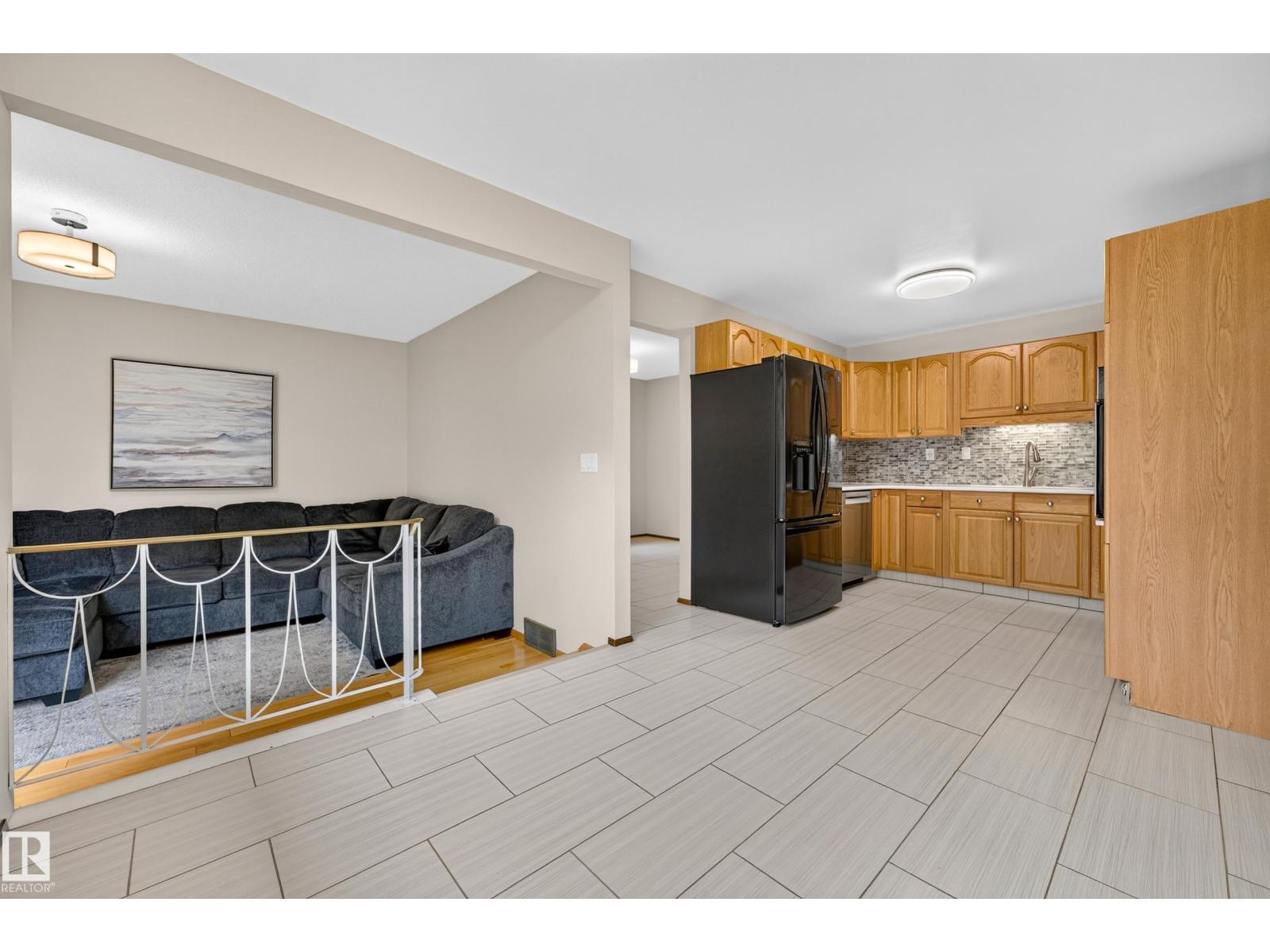 11727 27 AV NW - 21
