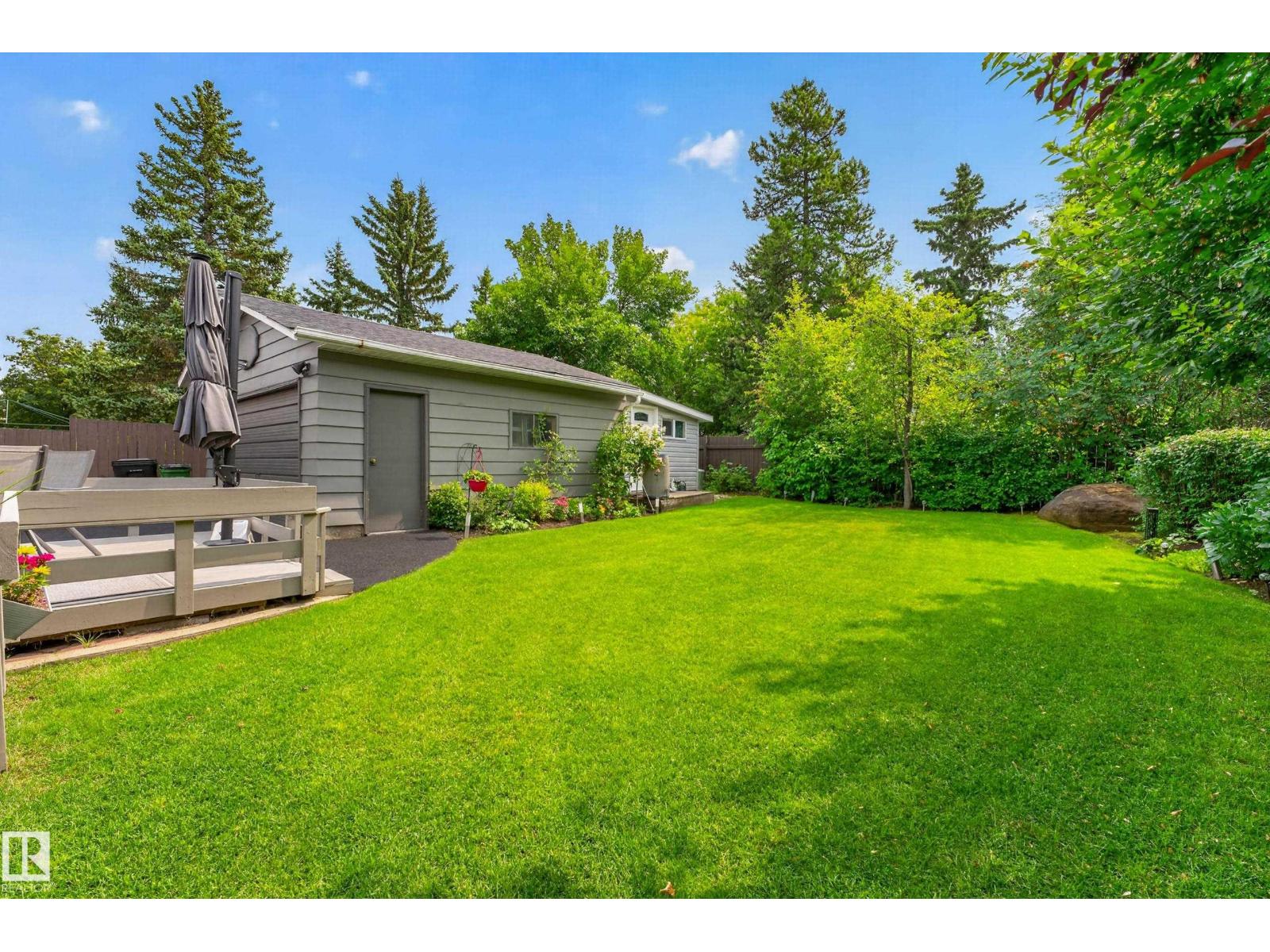 11727 27 AV NW - Image 9