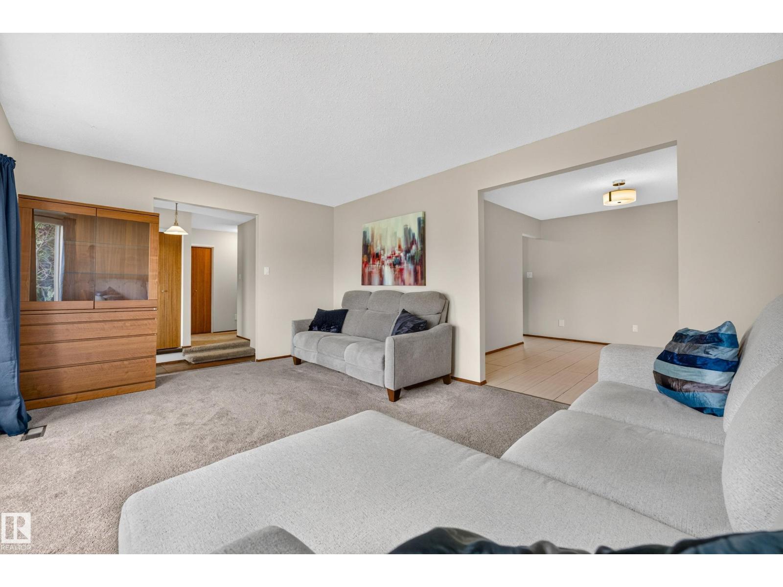 11727 27 AV NW - Image 15