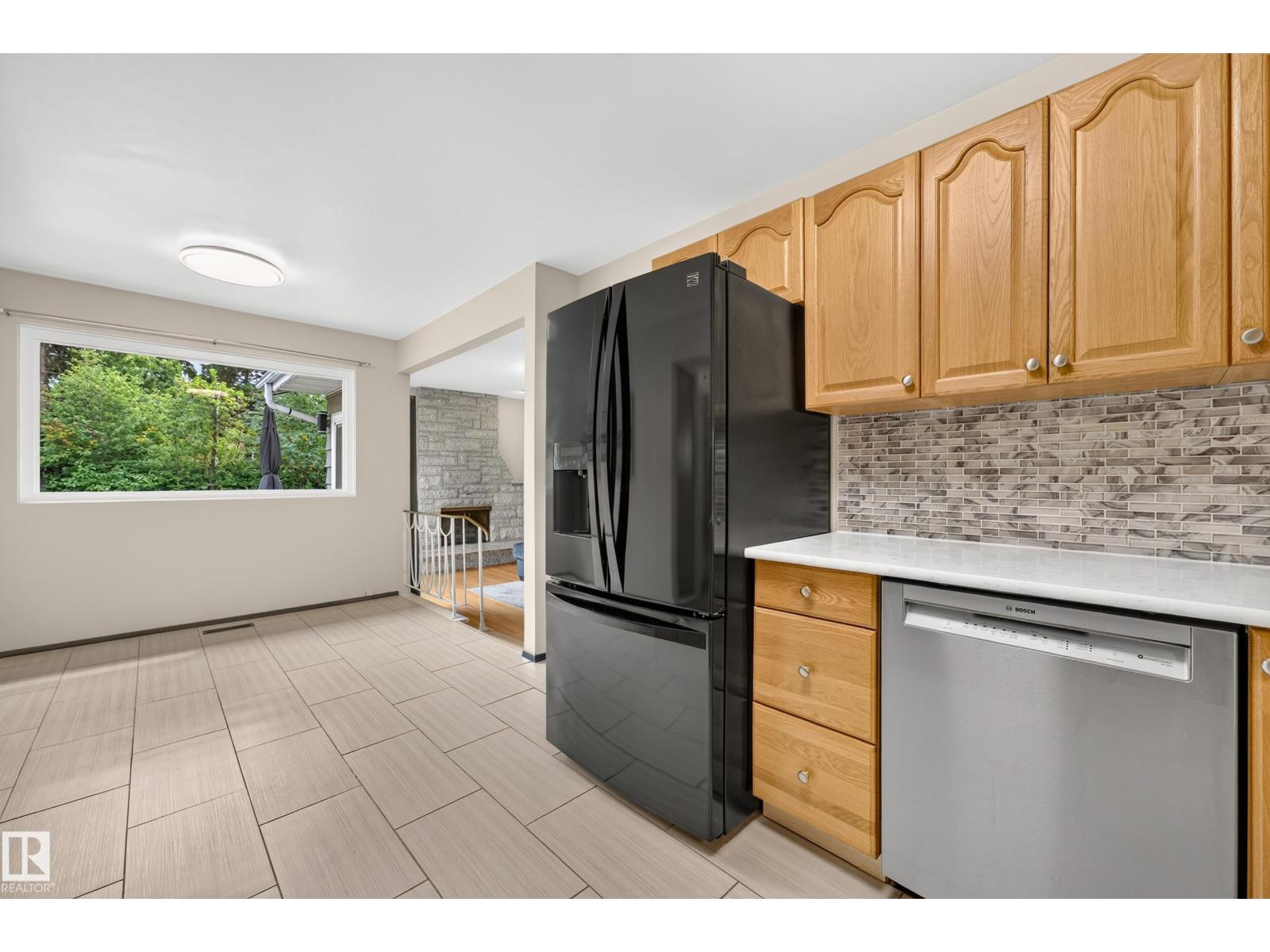 11727 27 AV NW - Image 25