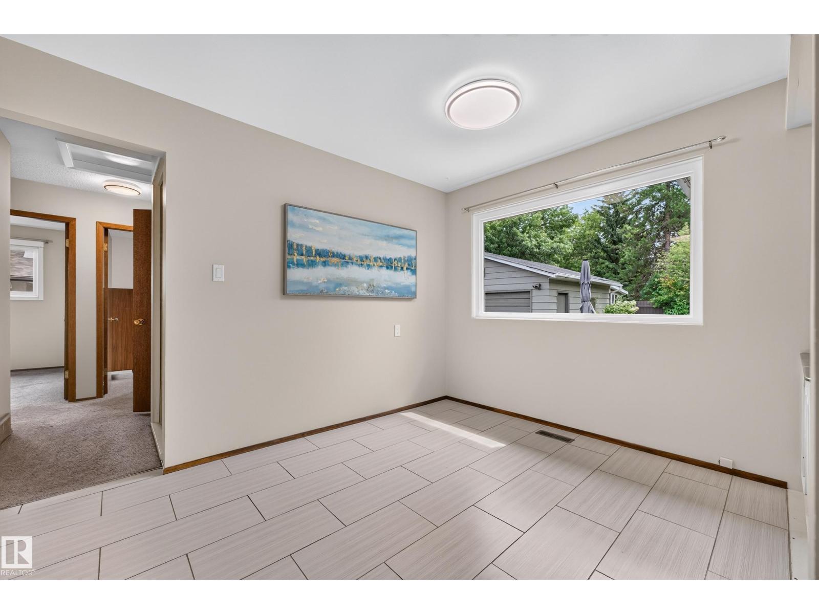 11727 27 AV NW - 26