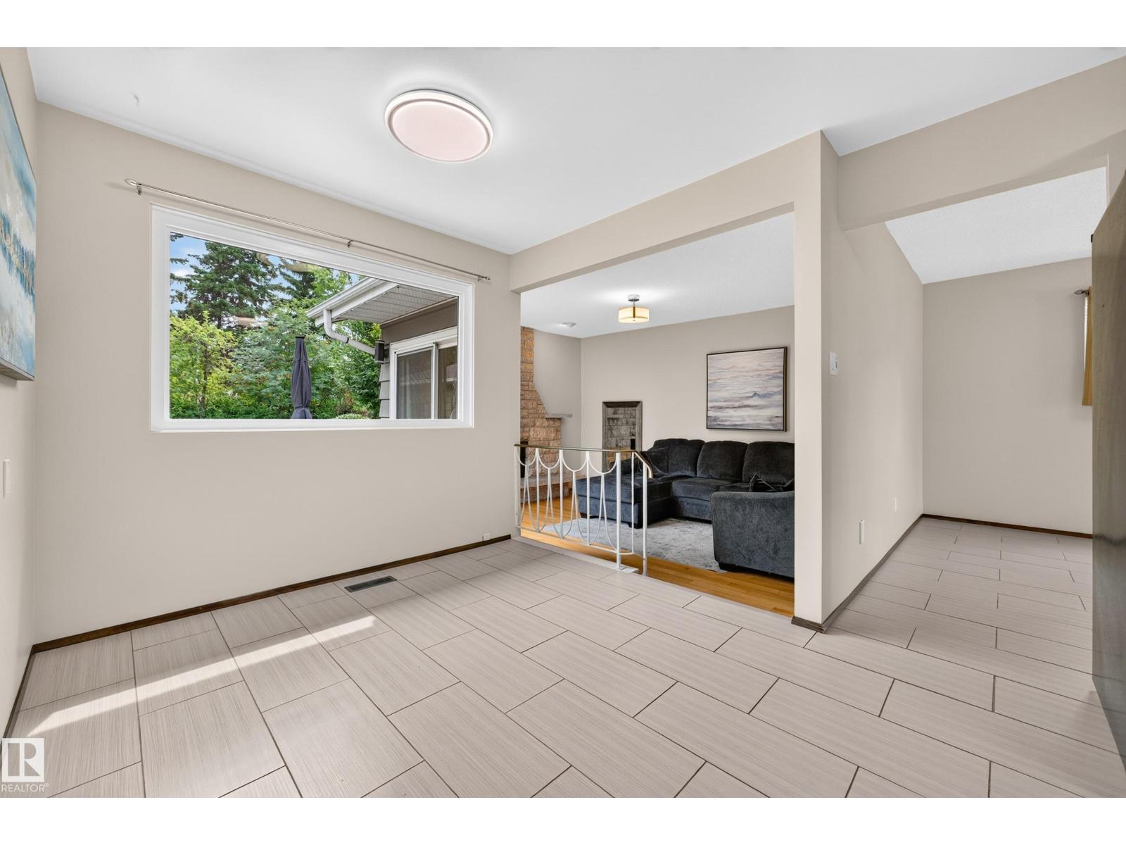 11727 27 AV NW - 27