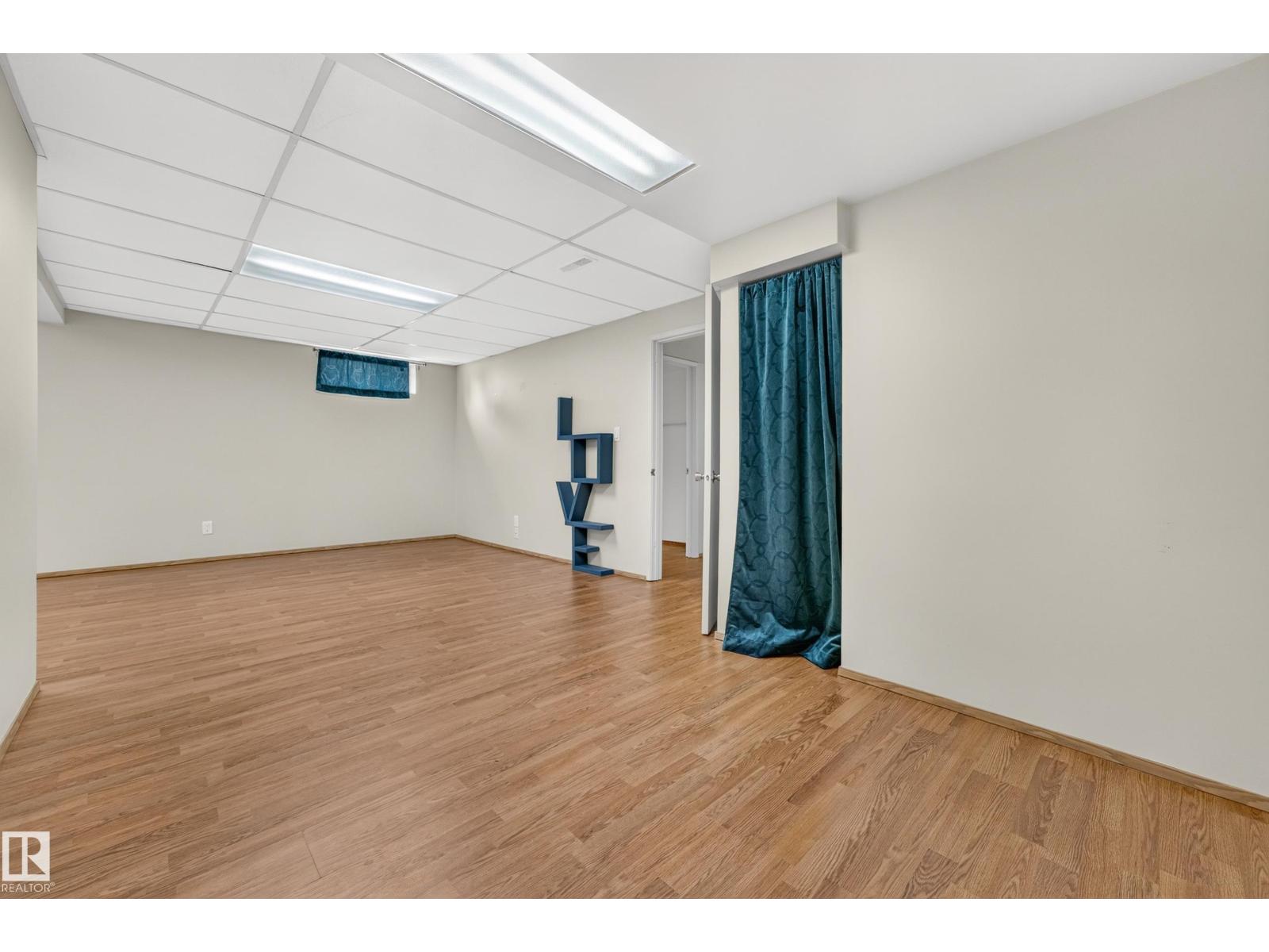 11727 27 AV NW - 46