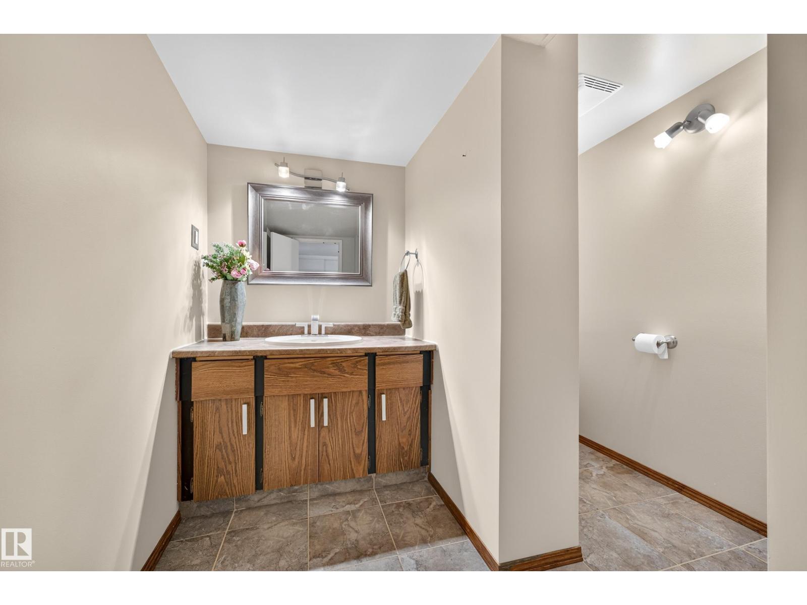 11727 27 AV NW - Image 52