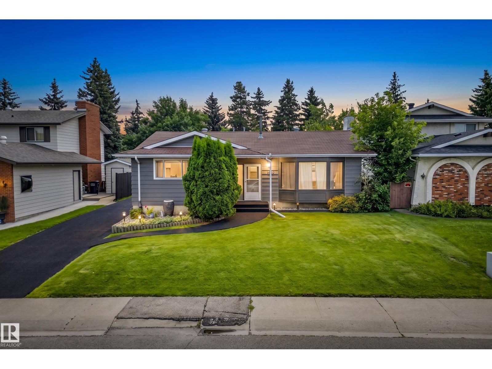 11727 27 AV NW - 63