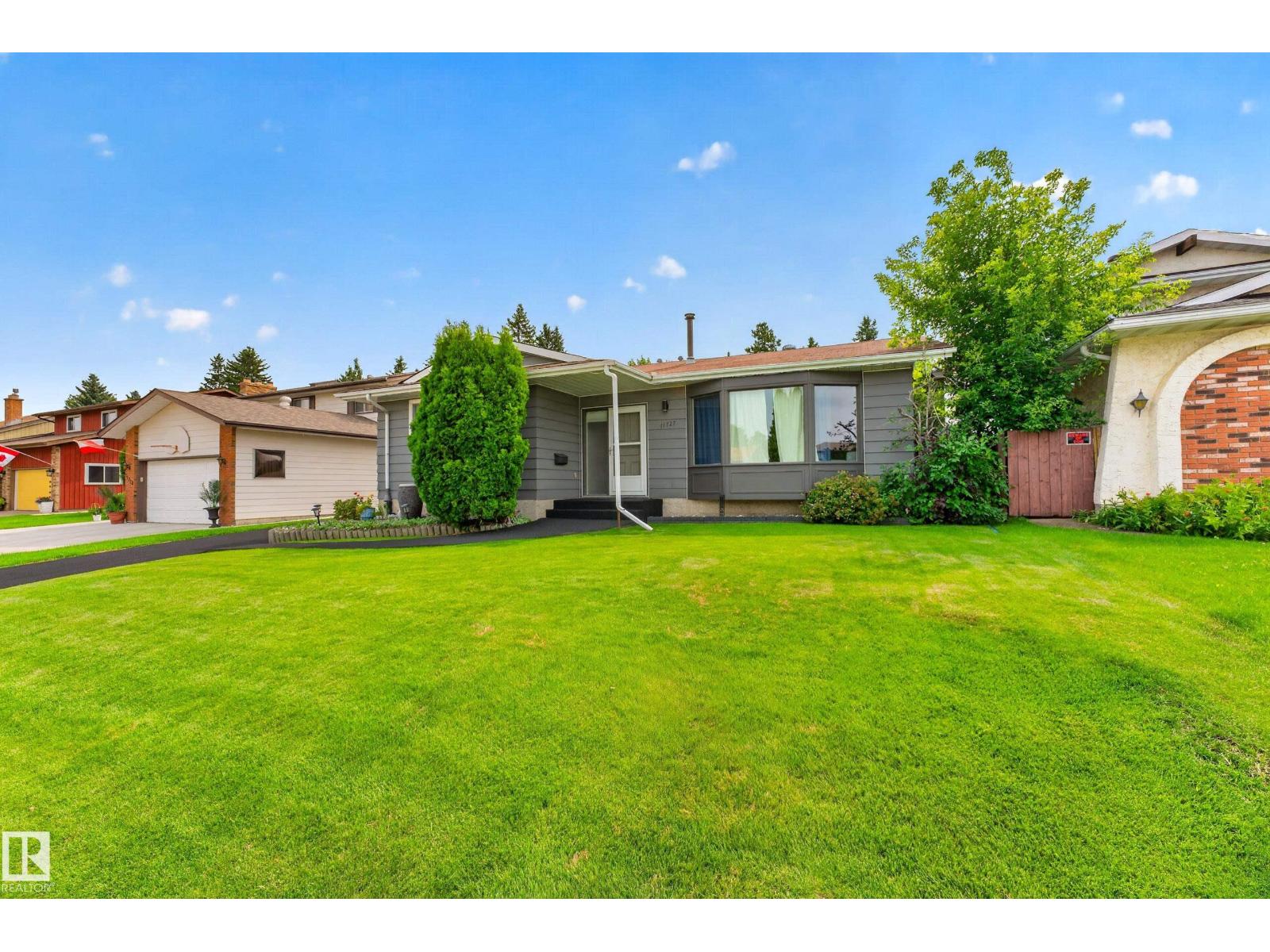 11727 27 AV NW - Image 66