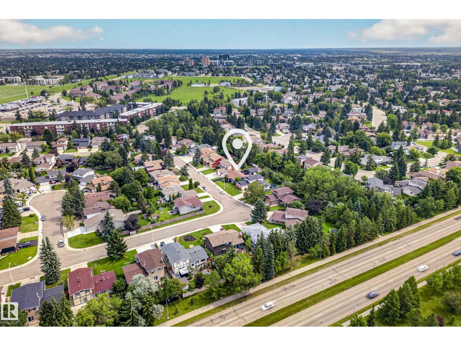 11727 27 AV NW - 75
