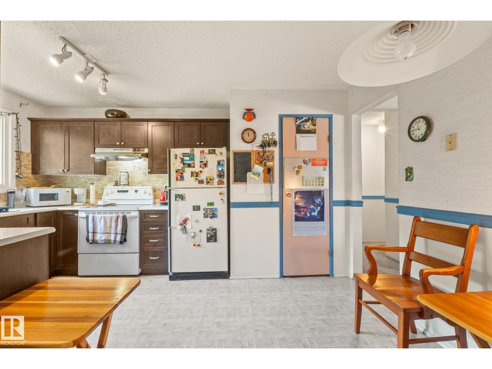 1315 69 Street NW - Photo 16