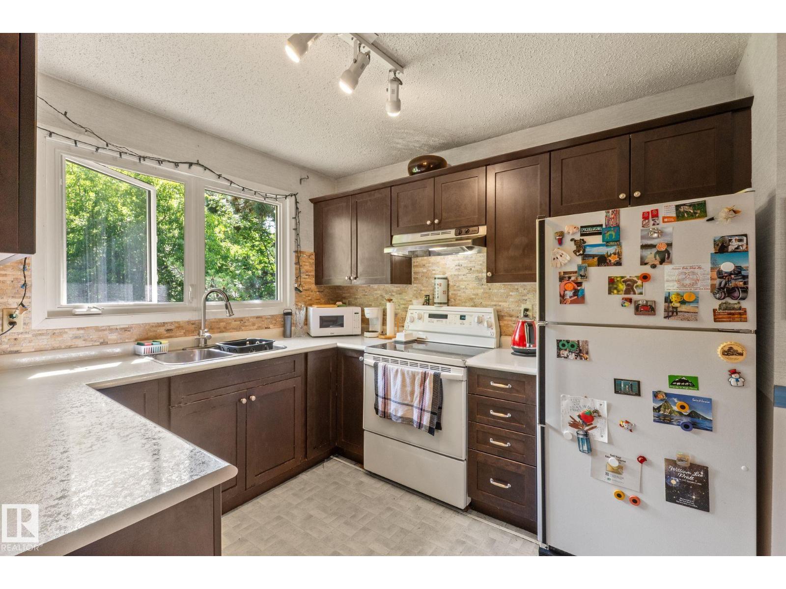 1315 69 Street NW - Photo 17