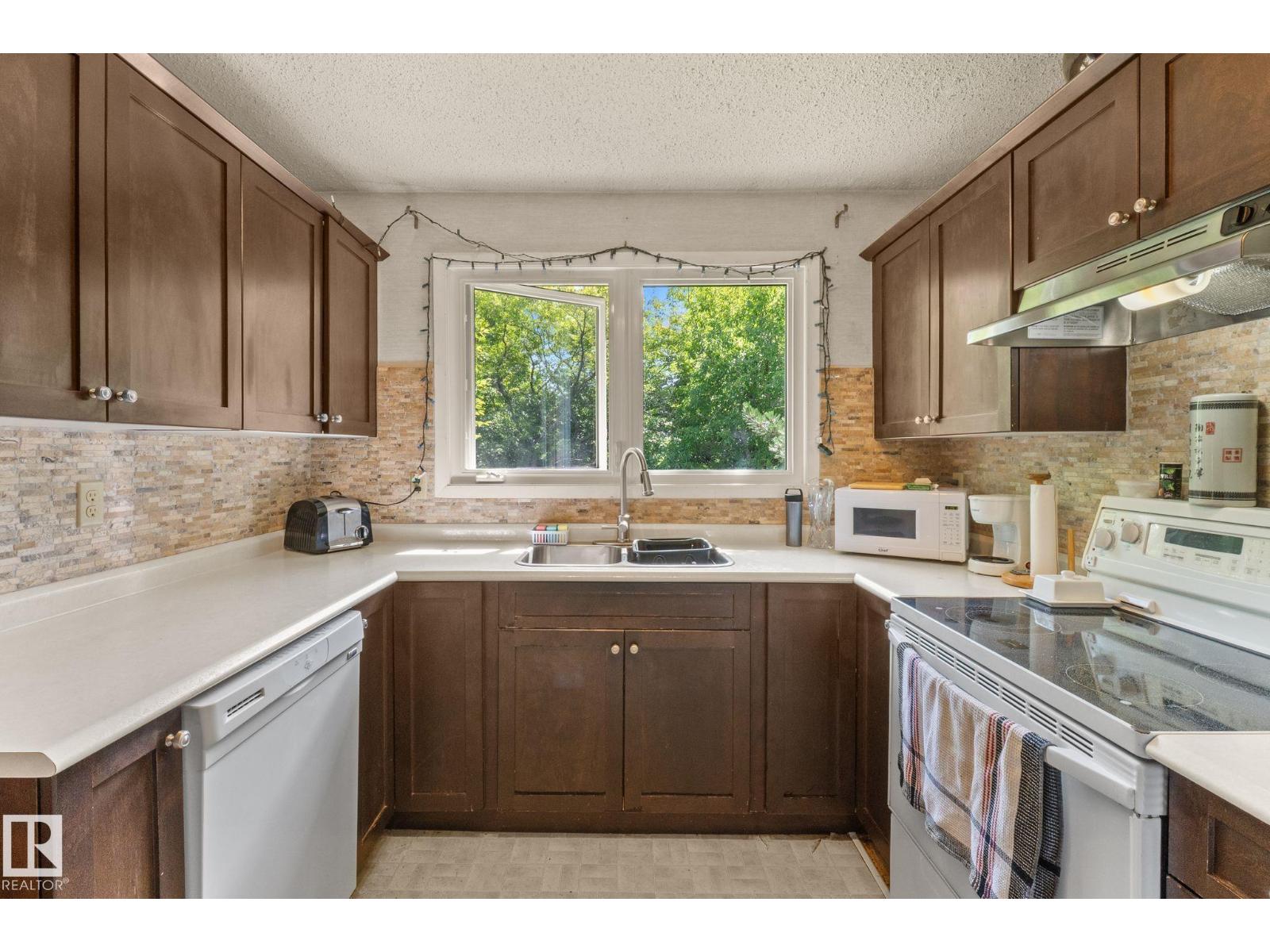 1315 69 Street NW - Photo 18