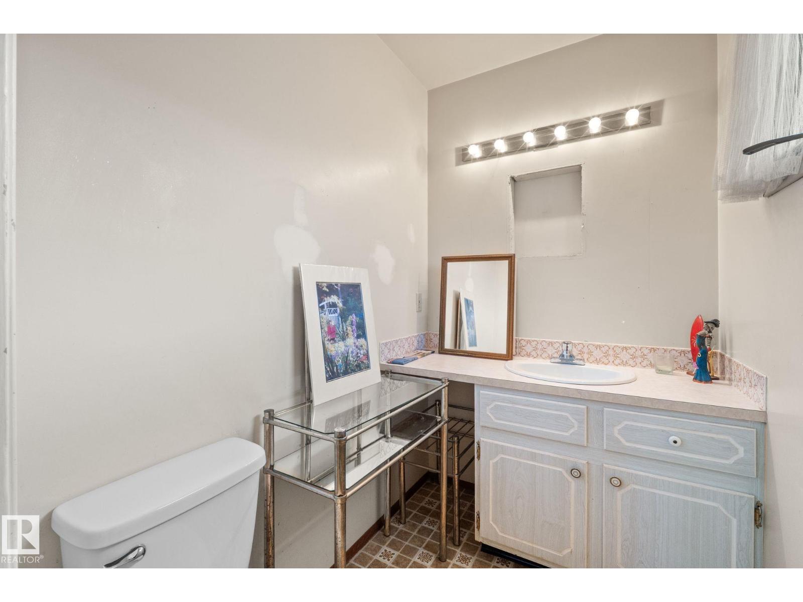 1315 69 Street NW - Photo 26