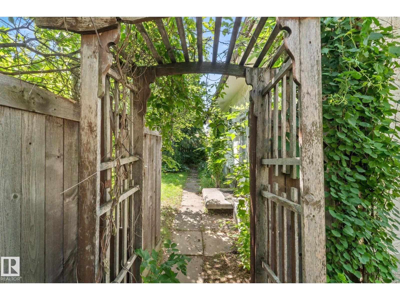 1315 69 Street NW - Photo 41