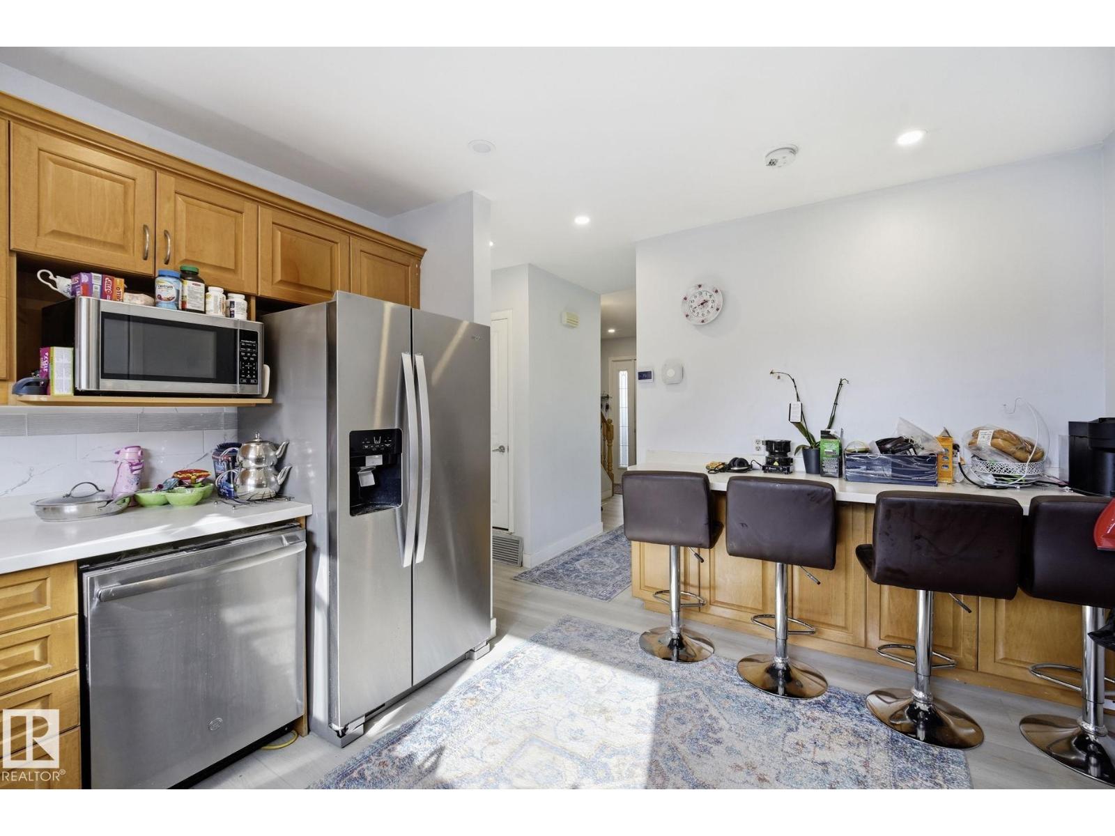 9302 165 ST NW - 14