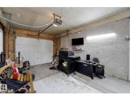 9302 165 St Nw, Edmonton, AB T5R2S4 Photo 24