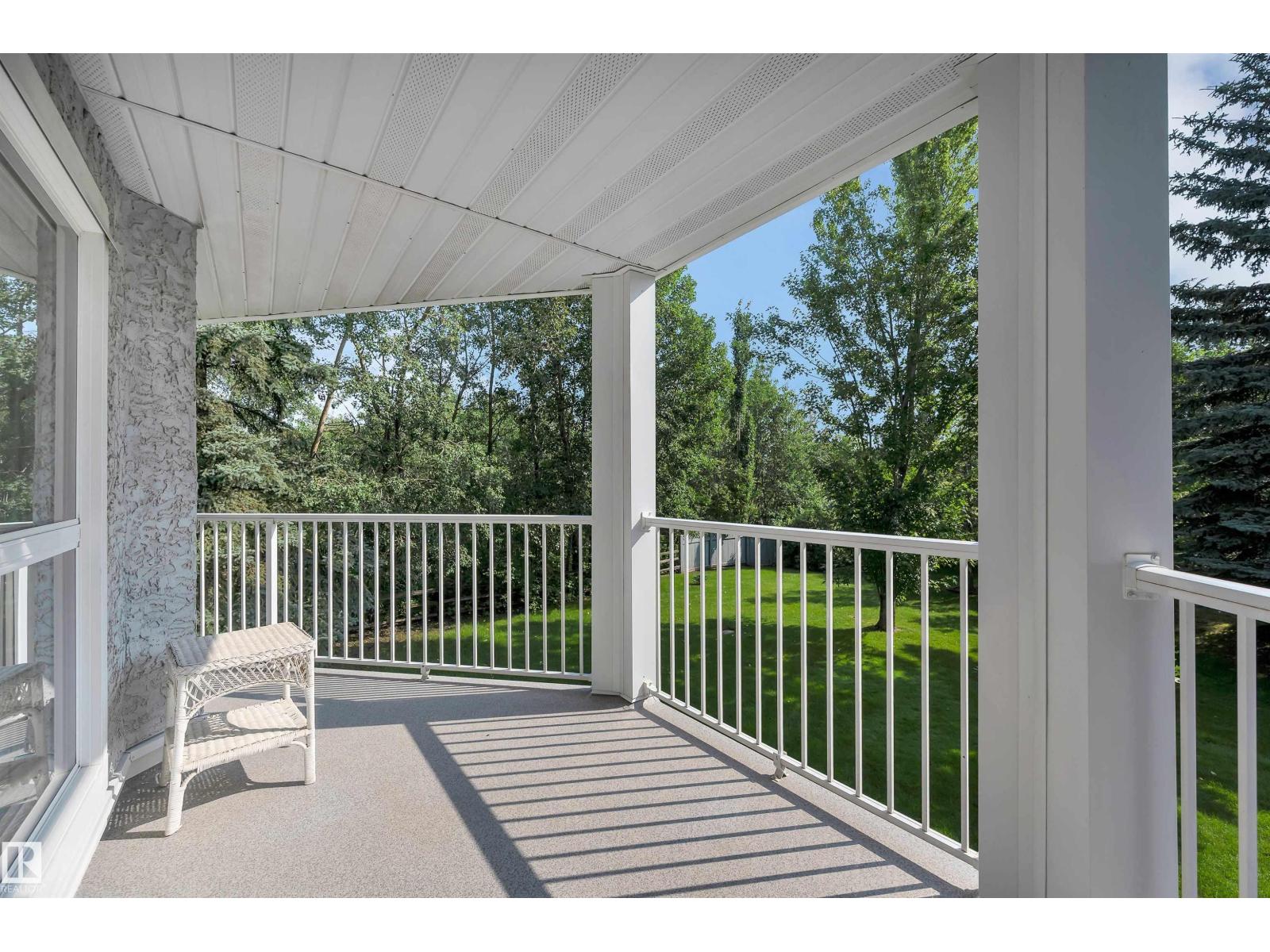 #209 65 GERVAIS RD - 32