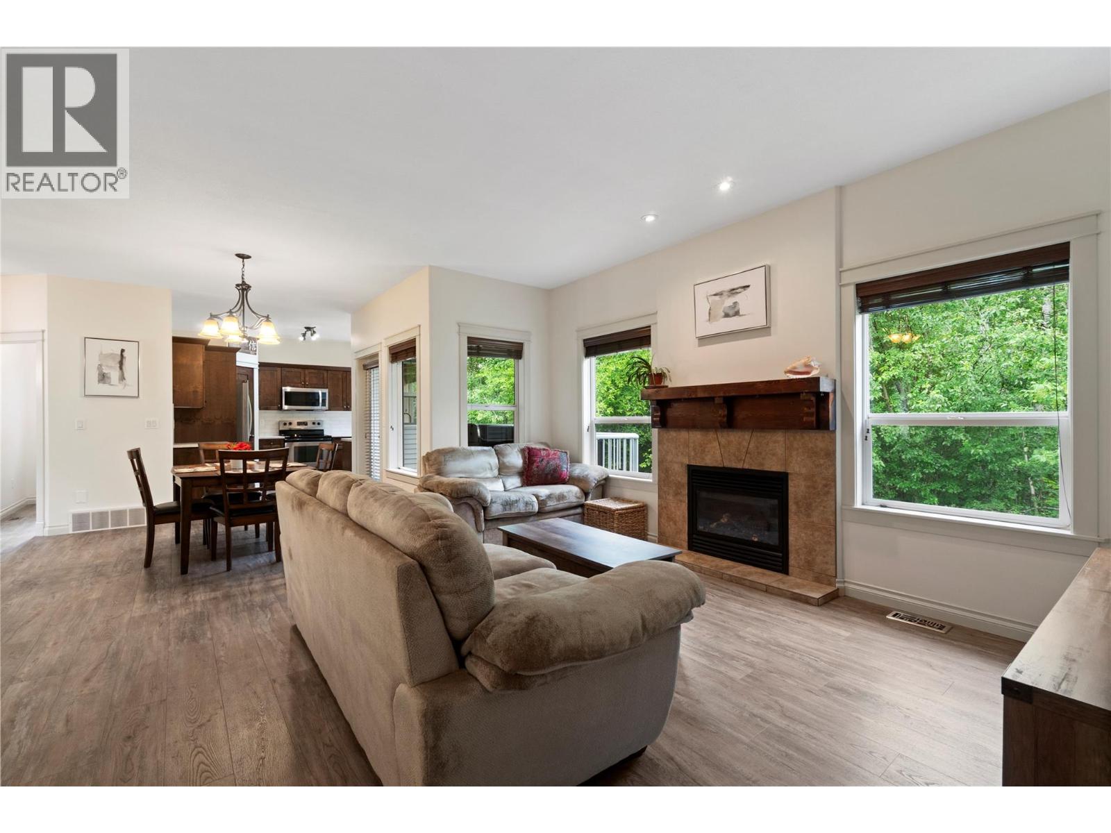 #32 801 20th Street NE - 9