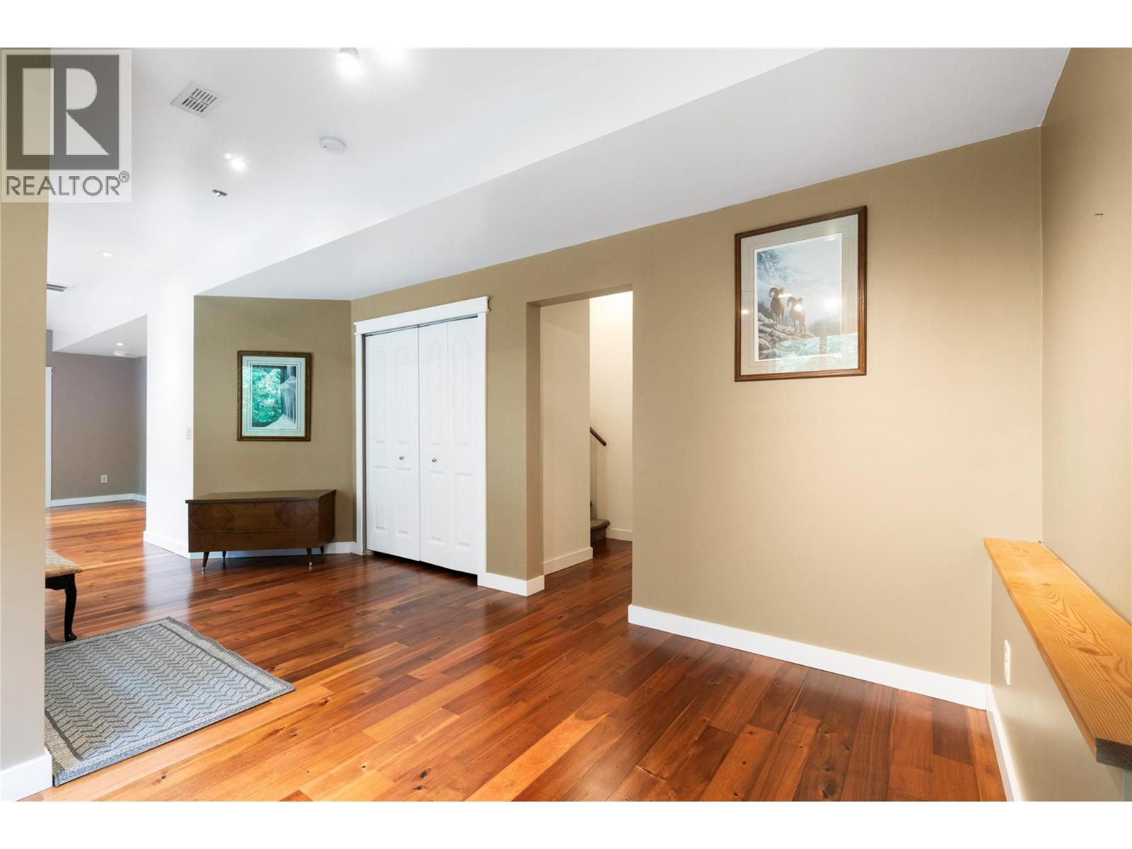 #32 801 20th Street NE - 36