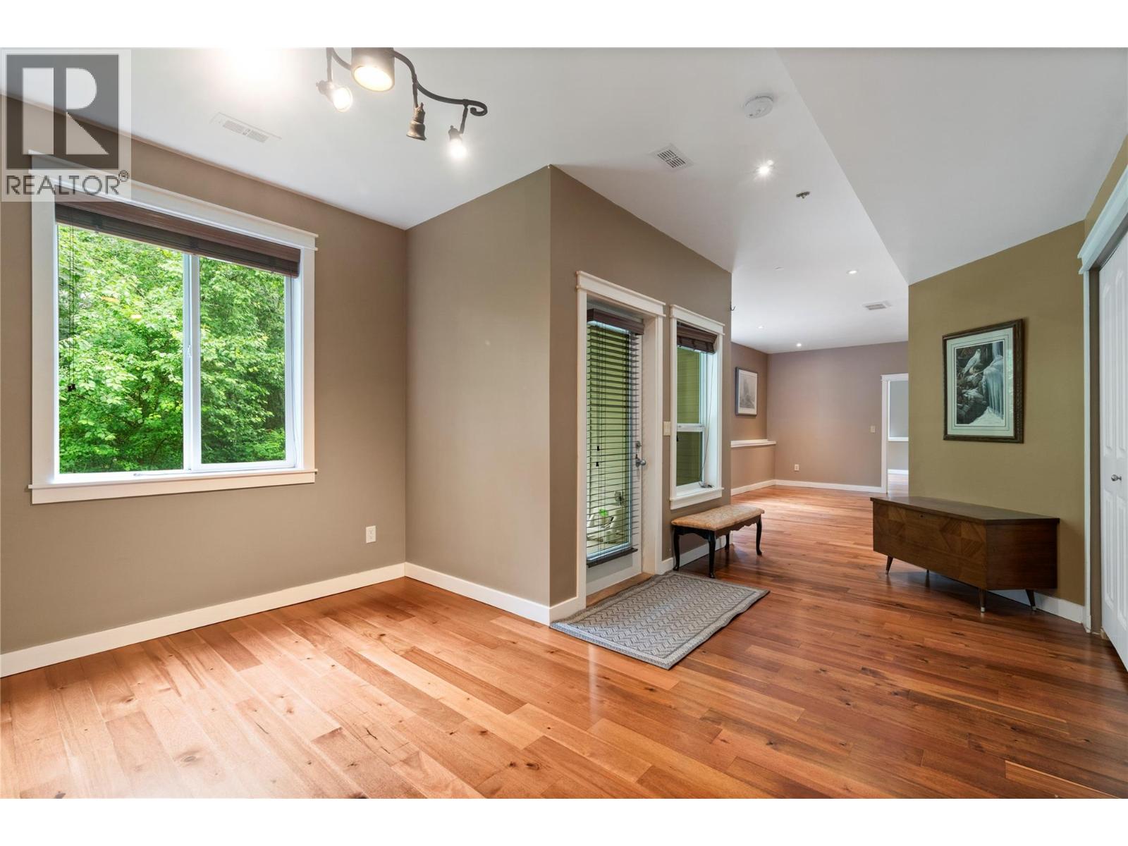 #32 801 20th Street NE - 34
