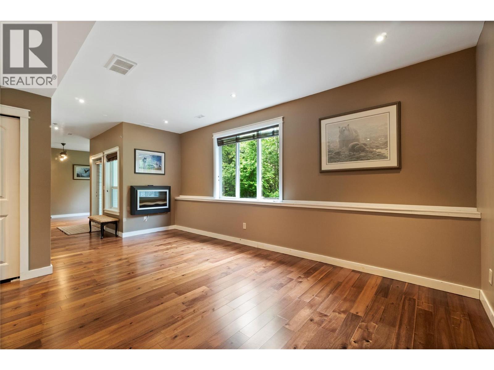 #32 801 20th Street NE - Image 44