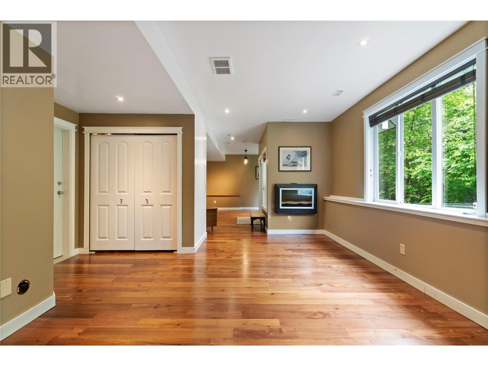 #32 801 20th Street NE - Image 42
