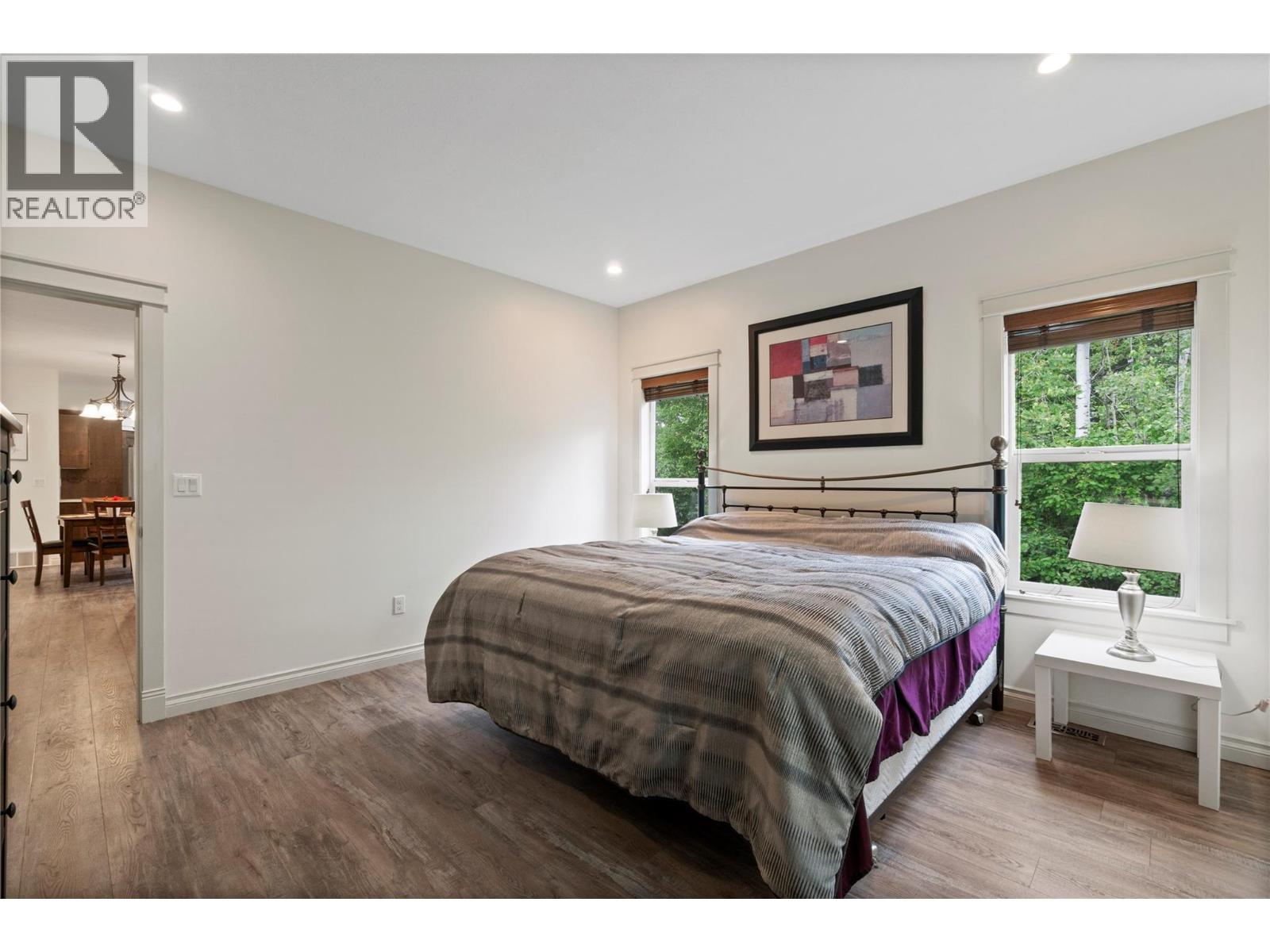#32 801 20th Street NE - 26