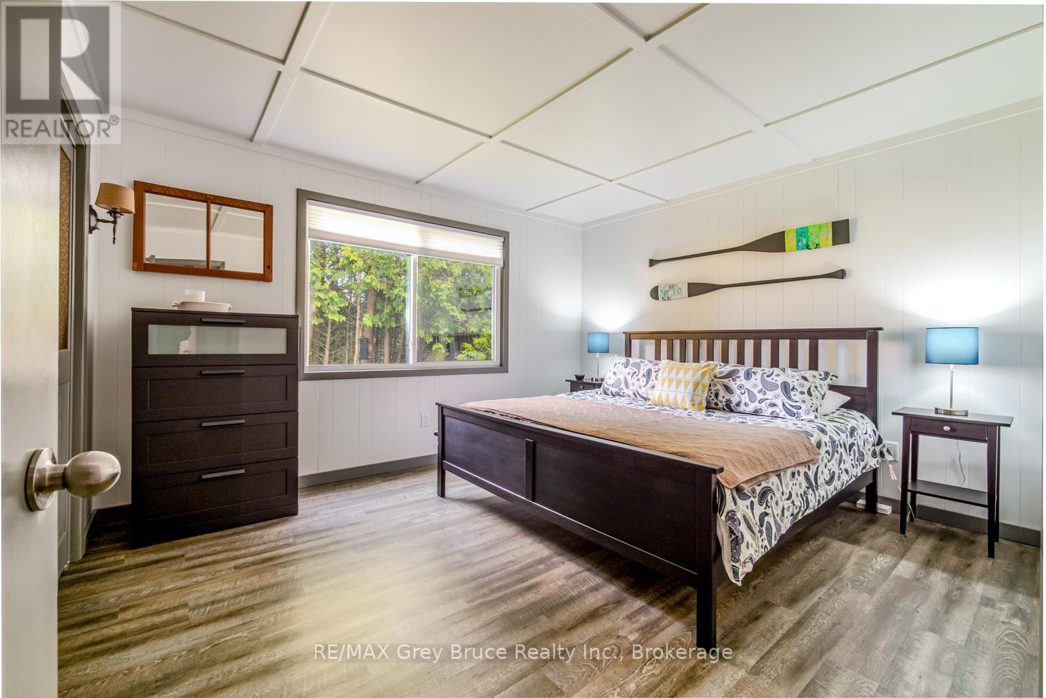 188 BAY STREET - 31
