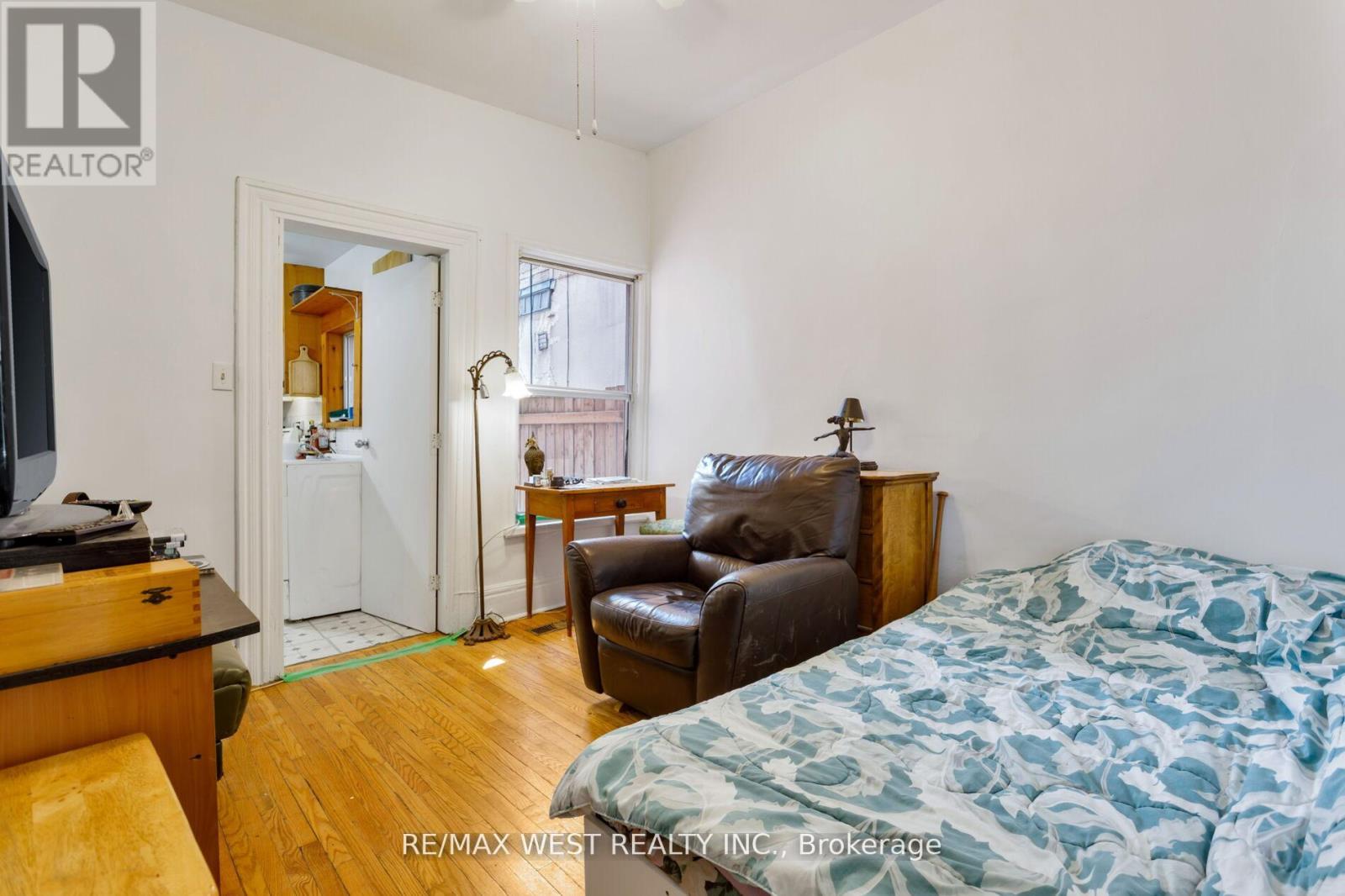 39 NOBLE STREET - 9