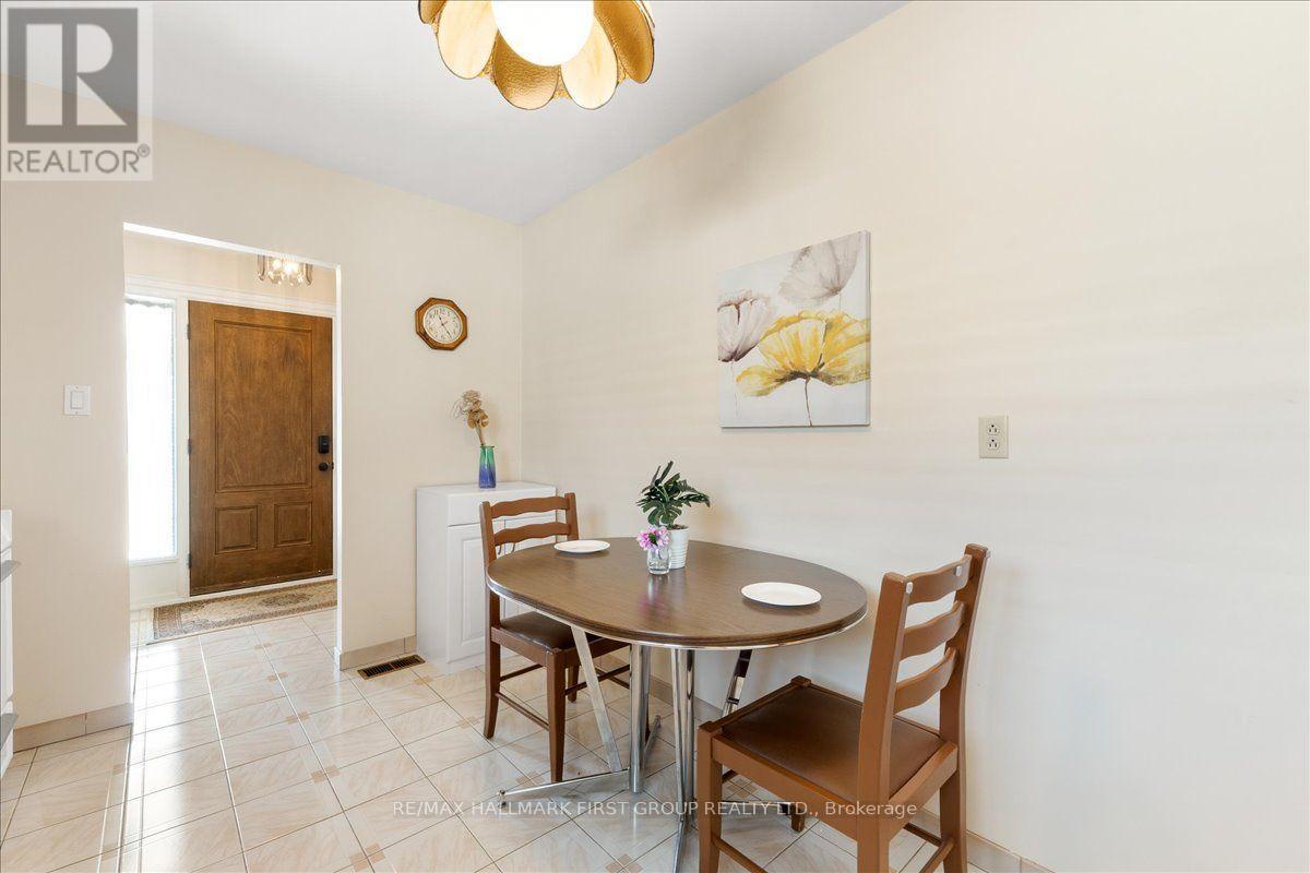 40 CHERRYLAWN AVENUE - 13
