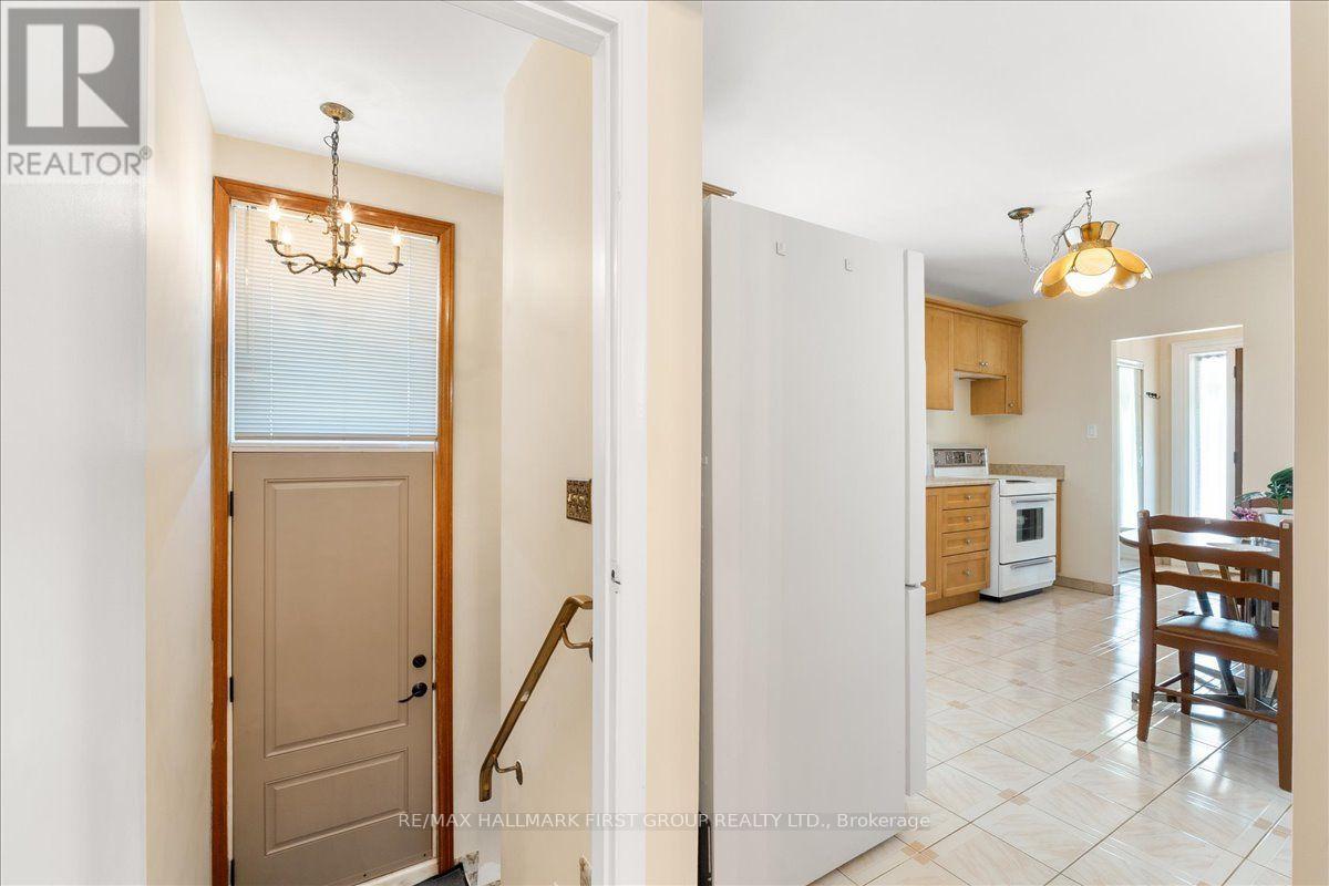 40 CHERRYLAWN AVENUE - 24