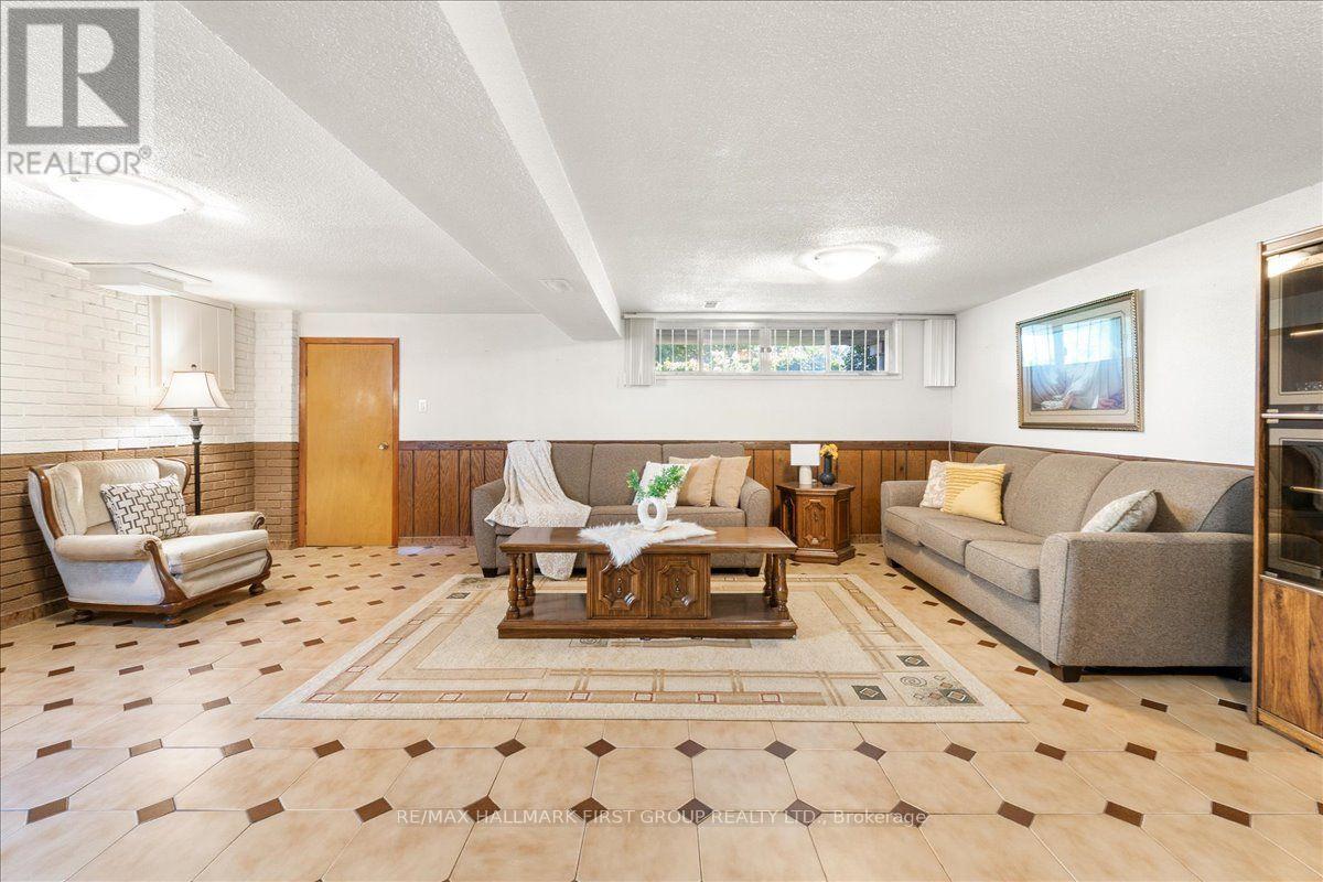 40 CHERRYLAWN AVENUE - 27