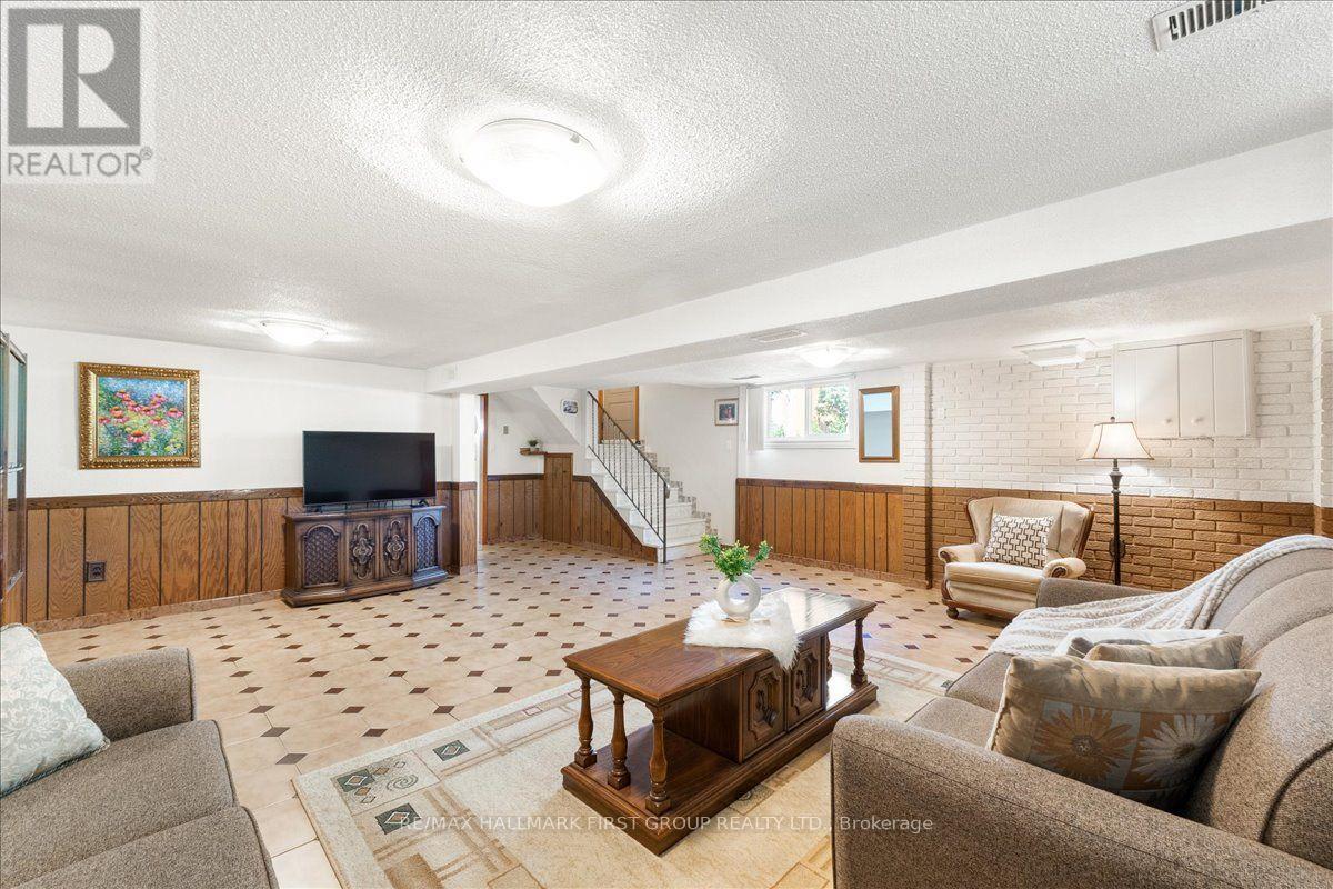 40 CHERRYLAWN AVENUE - 28