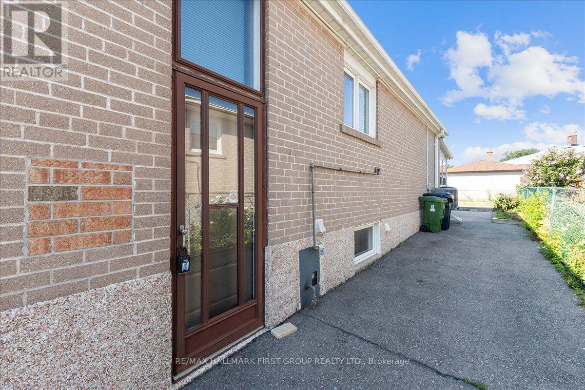 40 CHERRYLAWN AVENUE - 35