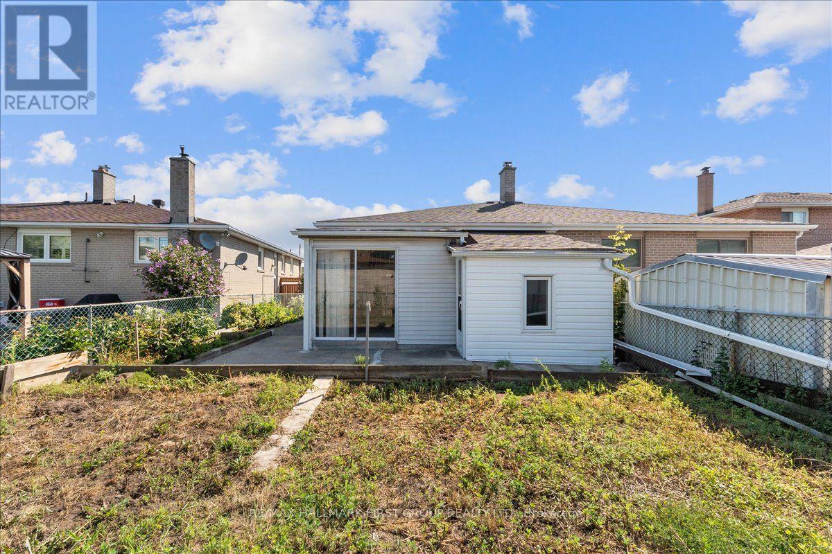 40 CHERRYLAWN AVENUE - 40