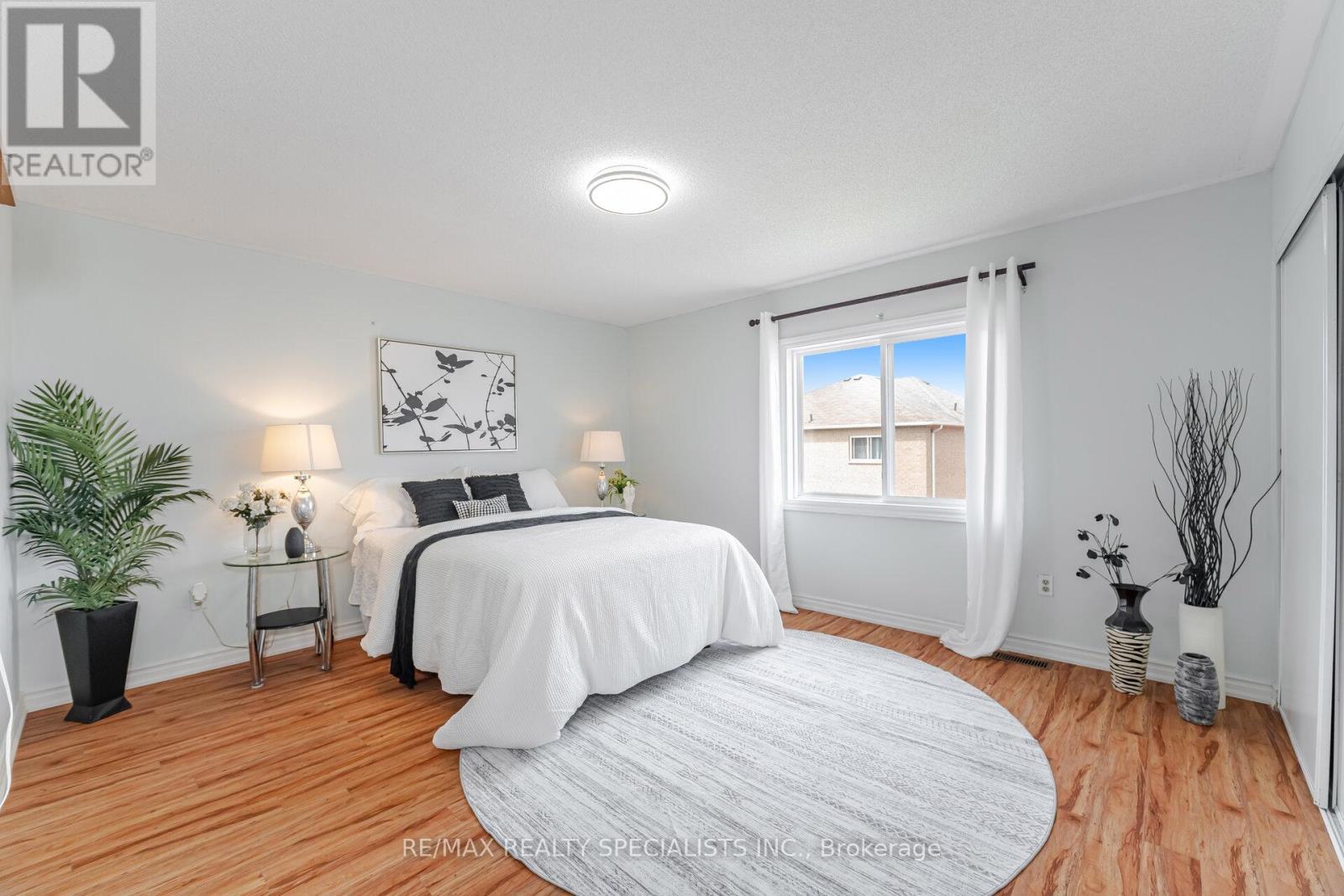 5642 ARMANDO AVENUE - 25