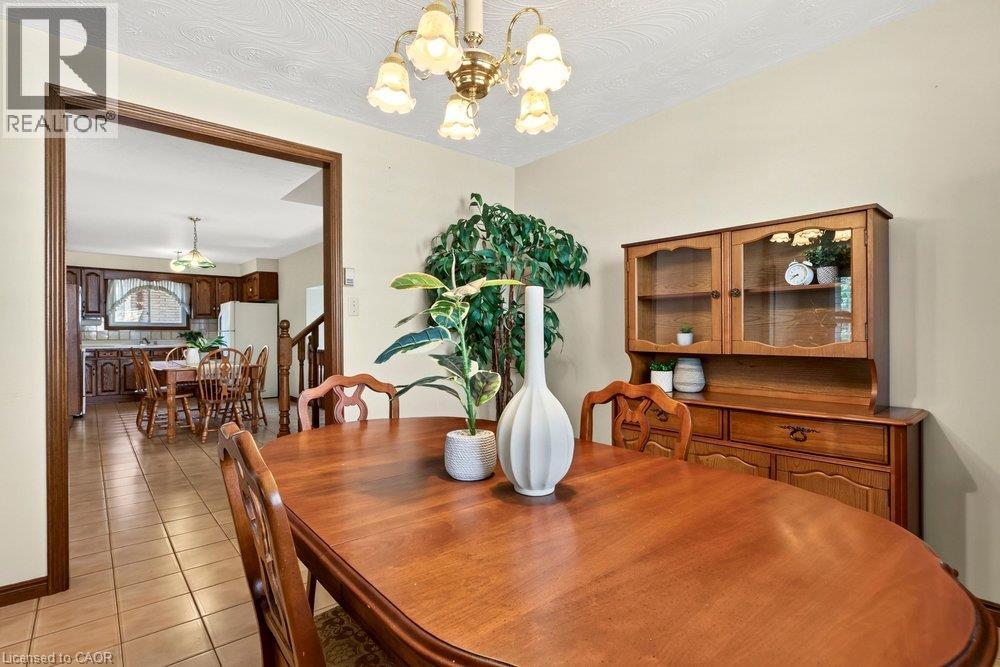 118 POTTRUFF Road S - Image 11
