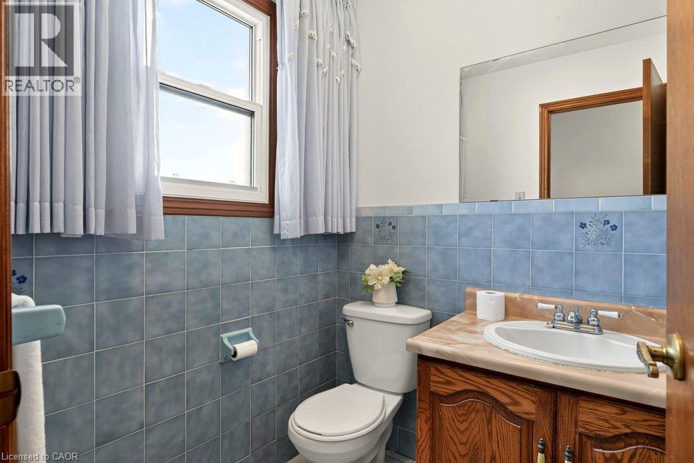 118 POTTRUFF Road S - Image 33