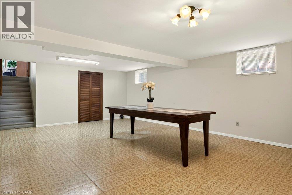 118 POTTRUFF Road S - Image 39