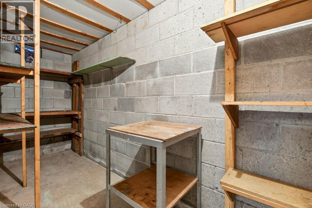 118 POTTRUFF Road S - Image 41