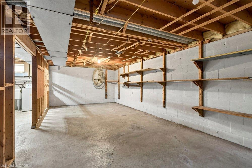118 POTTRUFF Road S - Image 43