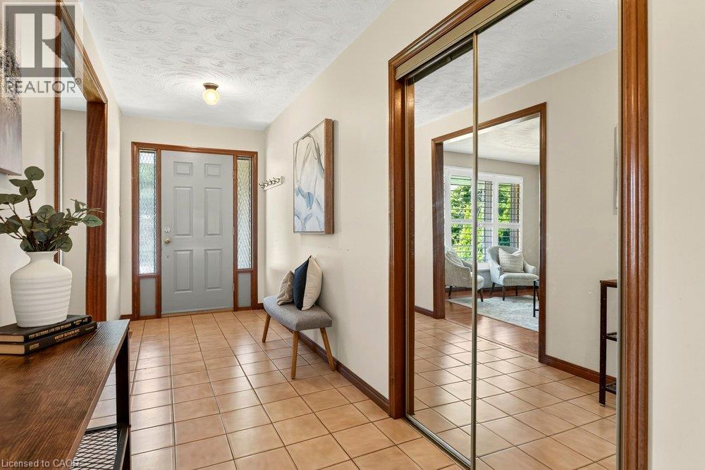 118 POTTRUFF Road S - Image 5
