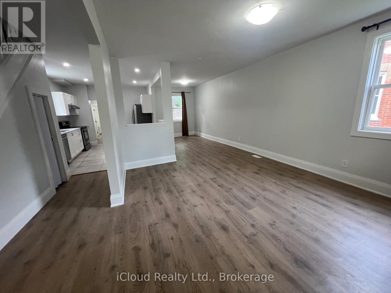 71 OSPREY STREET S - 14