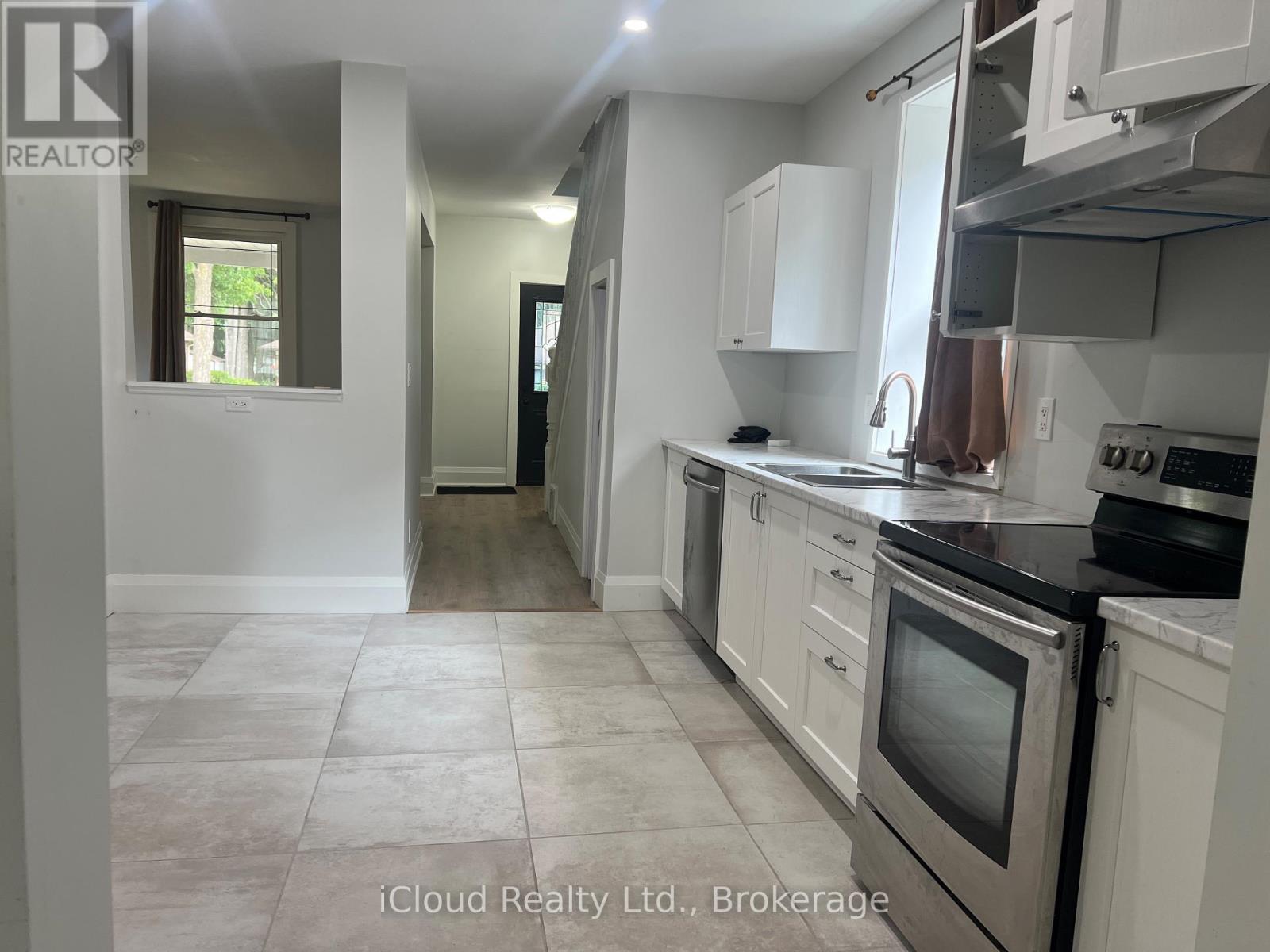 71 OSPREY STREET S - 5