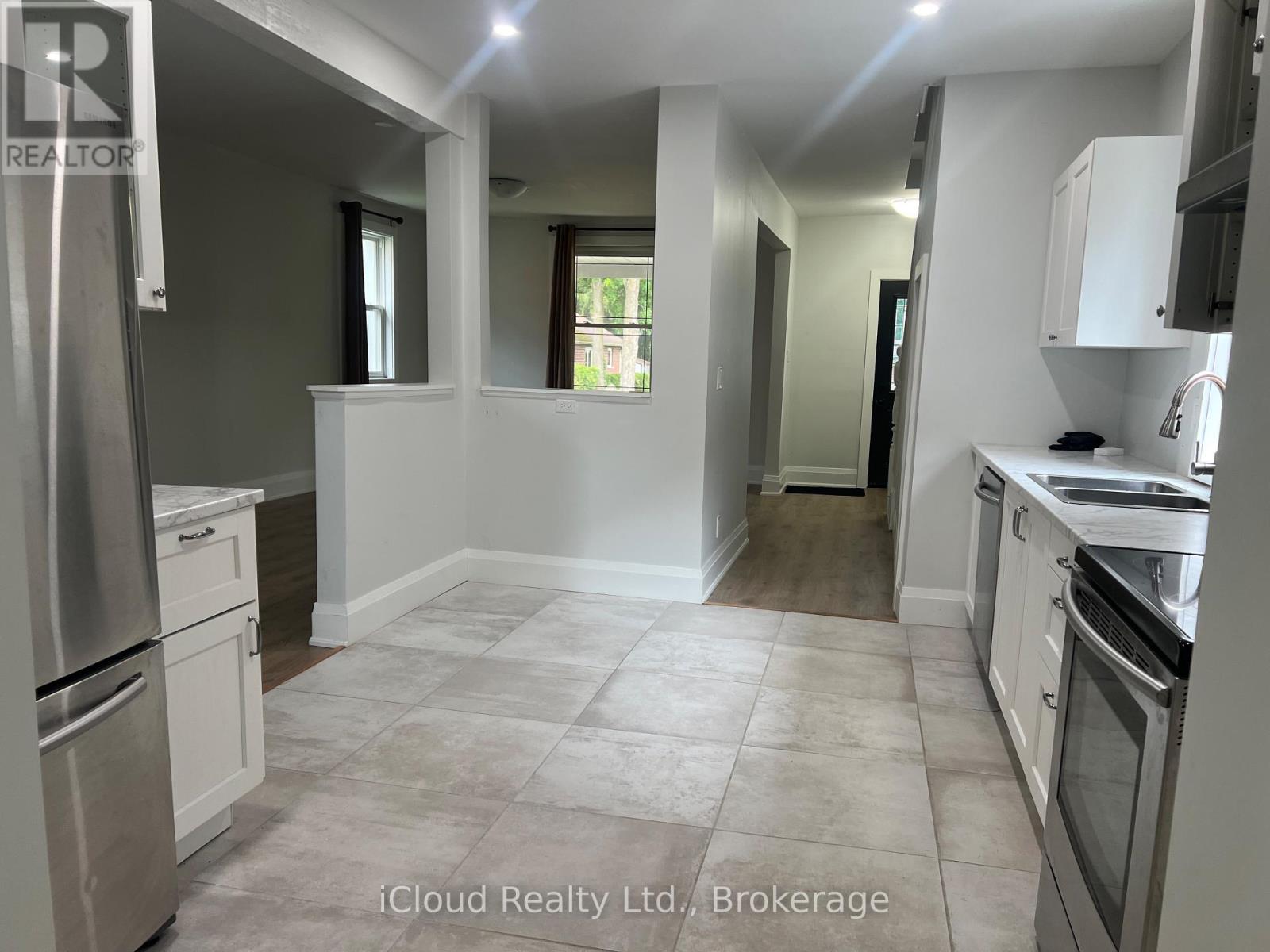 71 OSPREY STREET S - 6