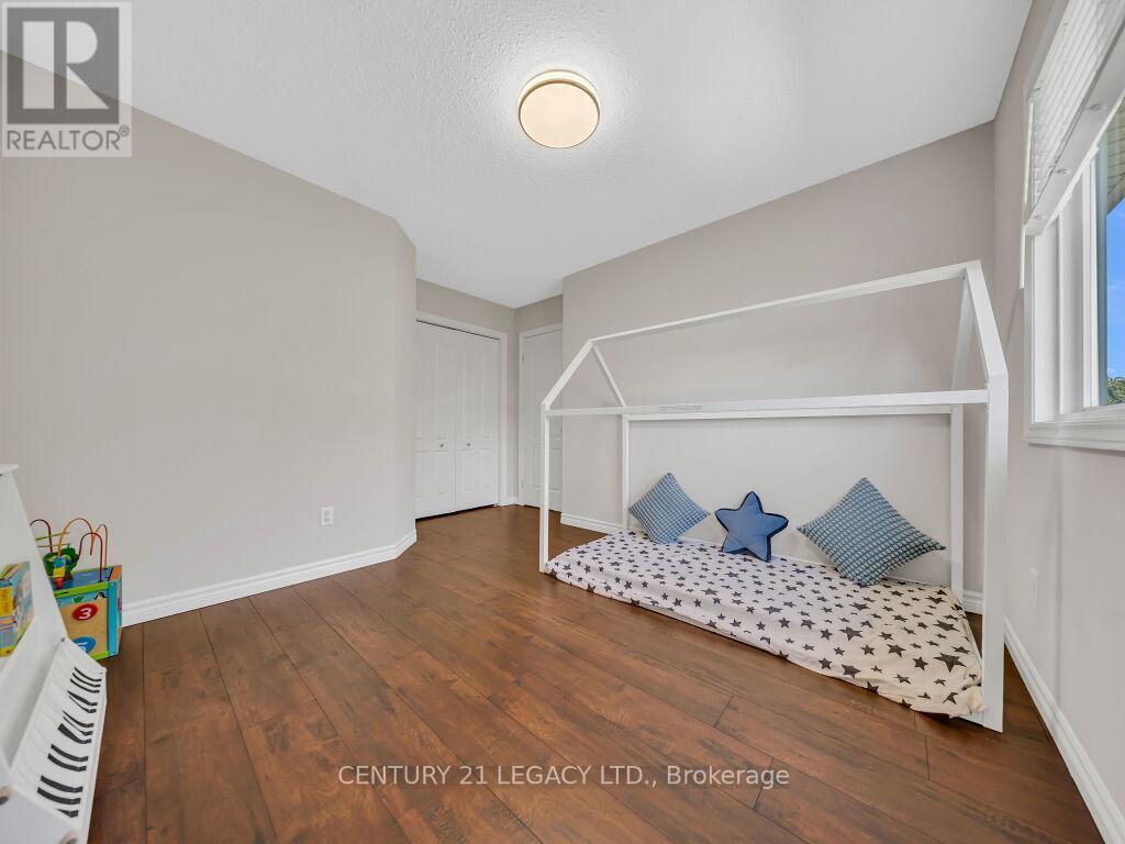 1686 JUBILEE DRIVE - 22