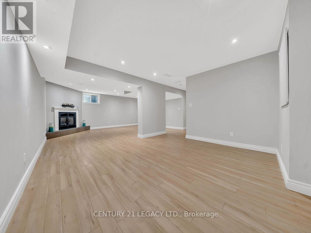 1686 JUBILEE DRIVE - 29