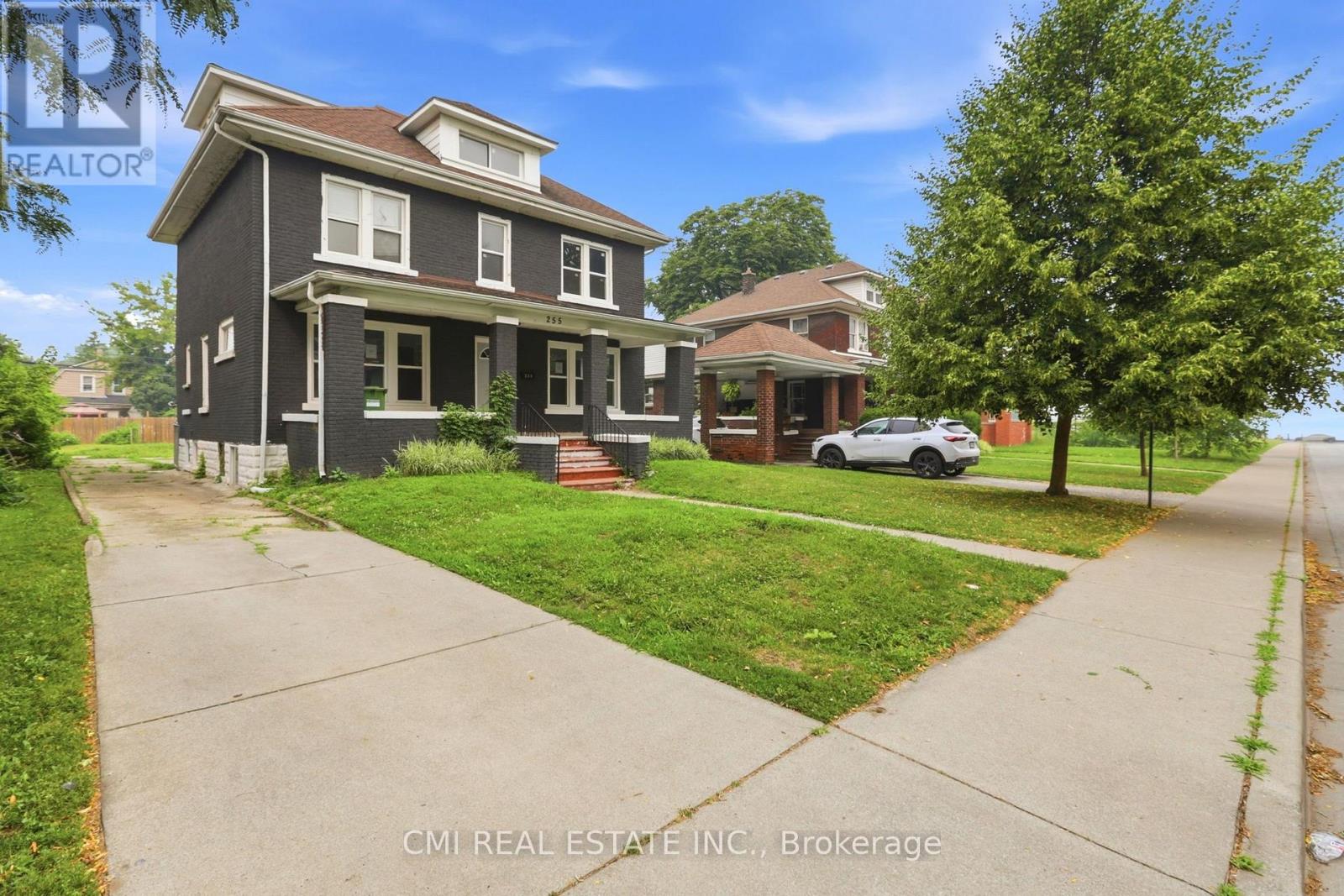 255 HALL AVENUE, Windsor — photo 3