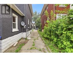 255 Hall Avenue, Windsor, ON N9A2L5 Photo 47